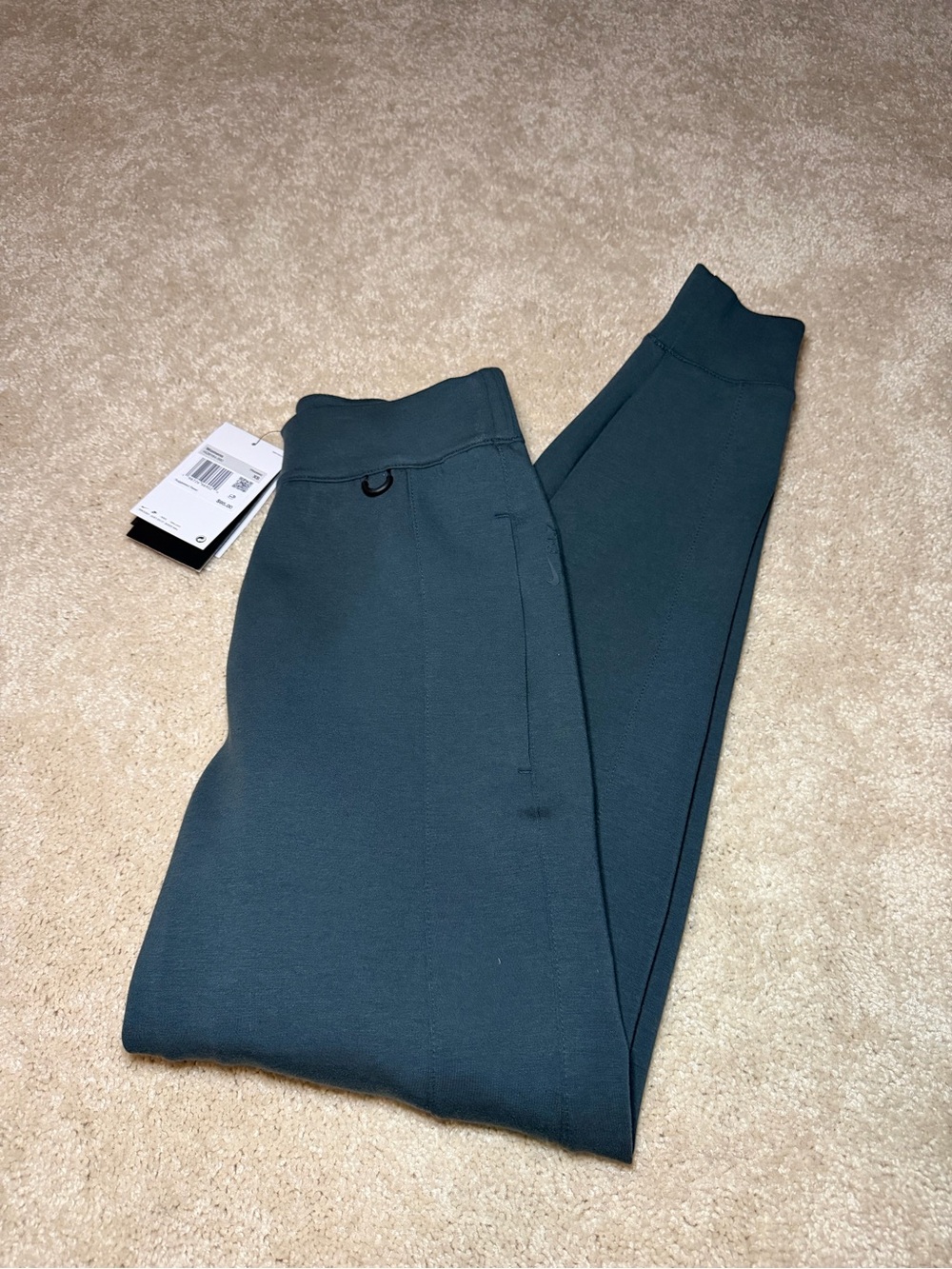 NWT Nike Women's 24.7 ImpossiblySoft
Mid-Rise Joggers - Picture 2 of 4